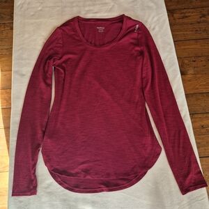Reebok Women's Raspberry Long Sleeve Top Size Medium